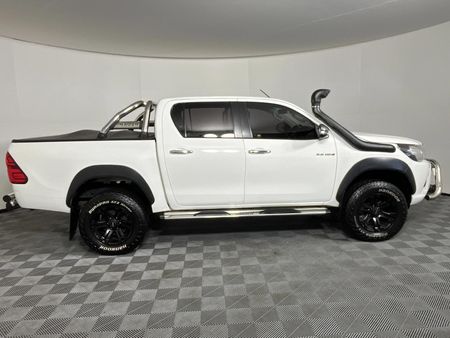 2017-Toyota-Hilux-28-GD-6-Raider-4x4-Double-Cab-Auto_16
