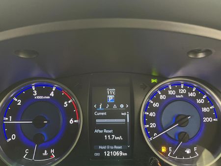 2017-Toyota-Hilux-28-GD-6-Raider-4x4-Double-Cab-Auto_2