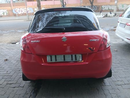 2018-Suzuki-Swift-12-GL_10