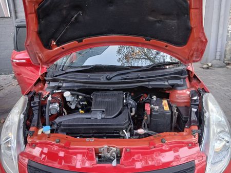 2018-Suzuki-Swift-12-GL_11