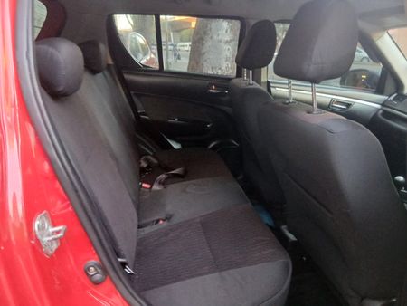 2018-Suzuki-Swift-12-GL_16
