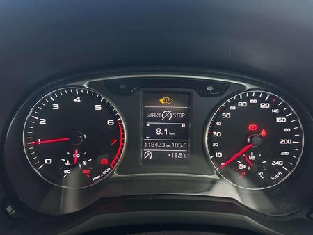 2015-Audi-A1-Sportback-10-TFSI-SE-Auto-25-TFSI_11