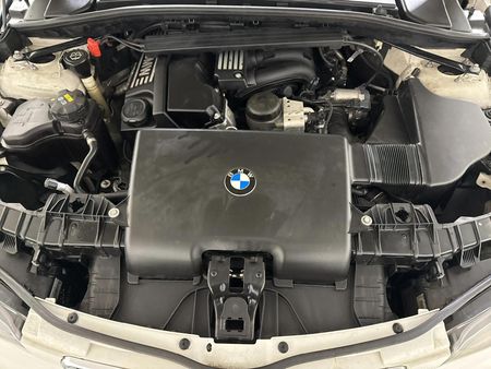 2008-BMW-1-Series-120i-5-dr_12