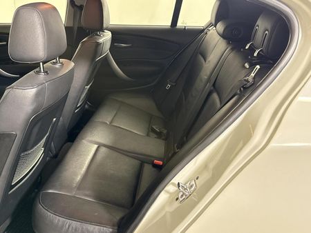 2008-BMW-1-Series-120i-5-dr_3