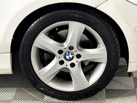 2008-BMW-1-Series-120i-5-dr_5