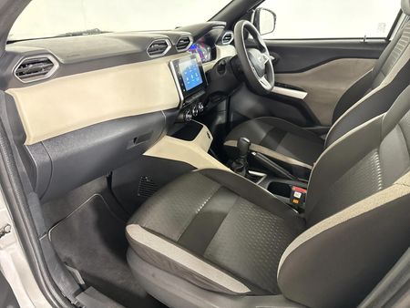 2024-Nissan-Magnite-10-Acenta-AMT_8