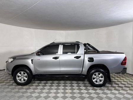 2018-Toyota-Hilux-24-GD-6-Raised-Body-SRX-Double-Cab_14