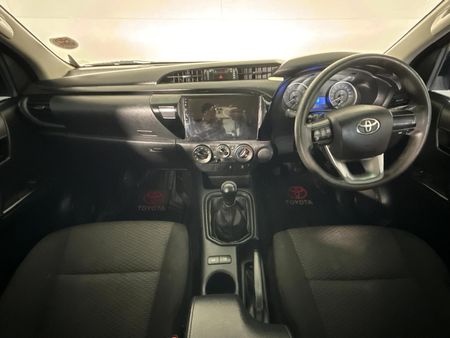 2018-Toyota-Hilux-24-GD-6-Raised-Body-SRX-Double-Cab_1