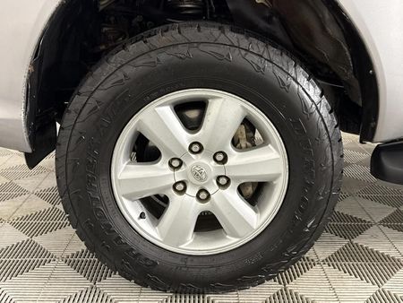 2018-Toyota-Hilux-24-GD-6-Raised-Body-SRX-Double-Cab_3