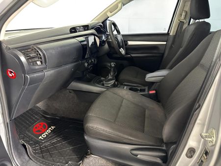 2018-Toyota-Hilux-24-GD-6-Raised-Body-SRX-Double-Cab_7