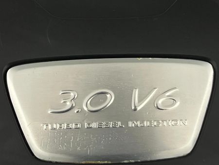 2012-Porsche-Cayenne-Diesel-Auto_11