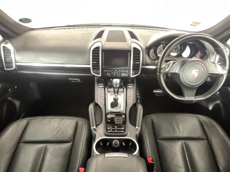 2012-Porsche-Cayenne-Diesel-Auto_1