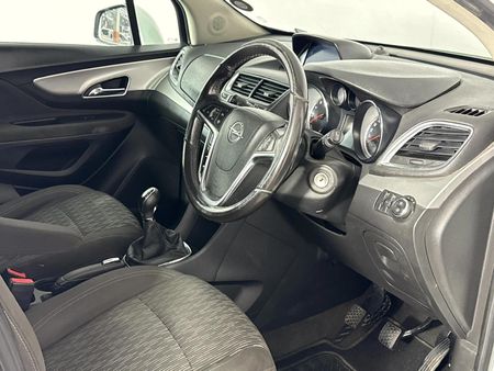 2015-Opel-Mokka-X-14T-Enjoy_9