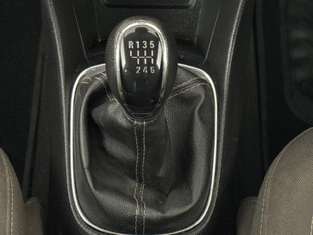 2015-Opel-Mokka-X-14T-Enjoy_10