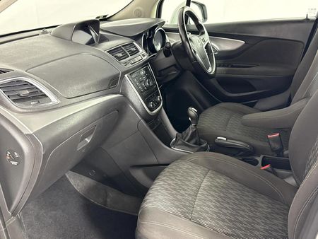 2015-Opel-Mokka-X-14T-Enjoy_8