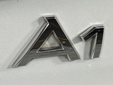 2013-Audi-A1-Sportback-16-TDI-Ambition_11
