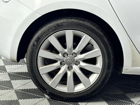 2013-Audi-A1-Sportback-16-TDI-Ambition_7