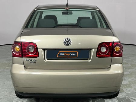 2014-Volkswagen-Polo-Vivo-14-Trendline-Auto_13