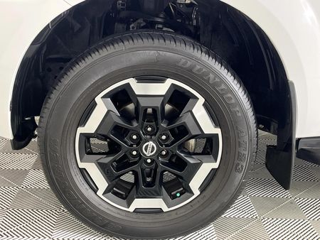 2023-Nissan-Navara-25-DDTi-LE-Plus-Auto-Double-Cab_4