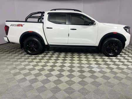 2025-Nissan-Navara-25-DDTi-PRO-2X-Auto-Double-Cab_18
