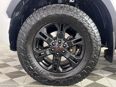 2025-Nissan-Navara-25-DDTi-PRO-2X-Auto-Double-Cab_4