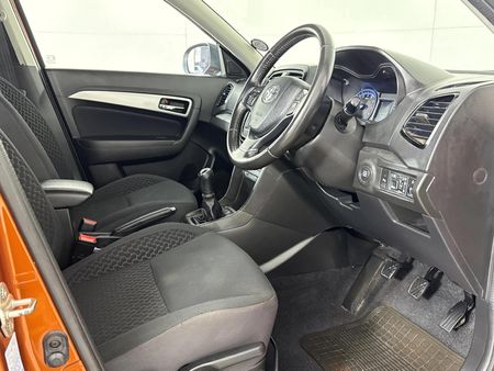2021-Toyota-Urban-Cruiser-15-Xr_9