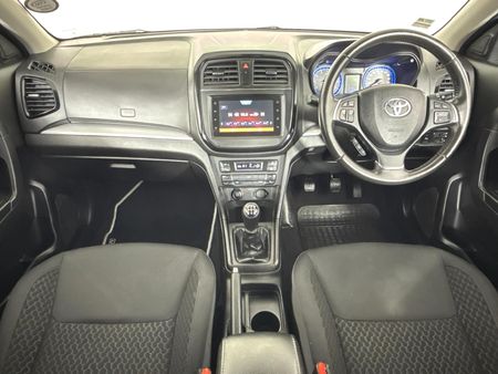 2021-Toyota-Urban-Cruiser-15-Xr_1