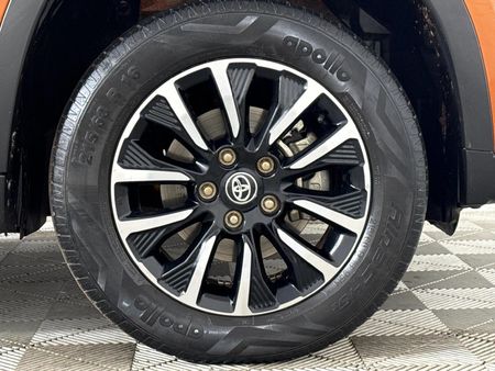 2021-Toyota-Urban-Cruiser-15-Xr_5