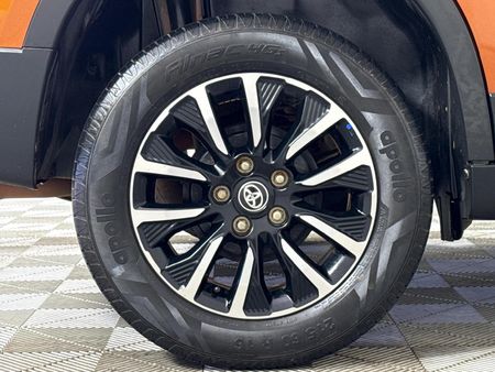2021-Toyota-Urban-Cruiser-15-Xr_7