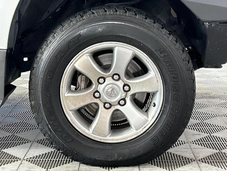 2004-Toyota-Land-Cruiser-Prado-30-TDI-GX-5-dr_5