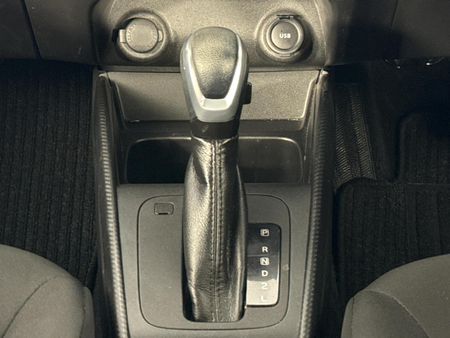 2023-Toyota-Starlet-15-XS-Auto_10