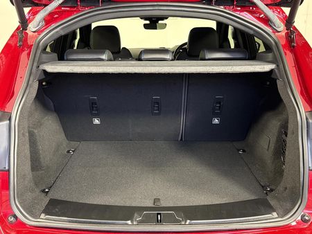 2019-Jaguar-E-Pace-D240-20D-S-177kW_13