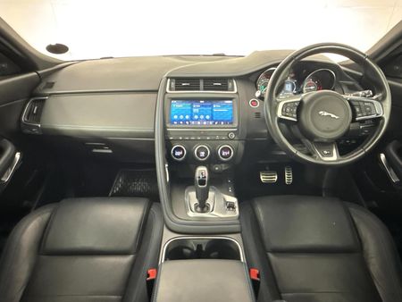 2019-Jaguar-E-Pace-D240-20D-S-177kW_1