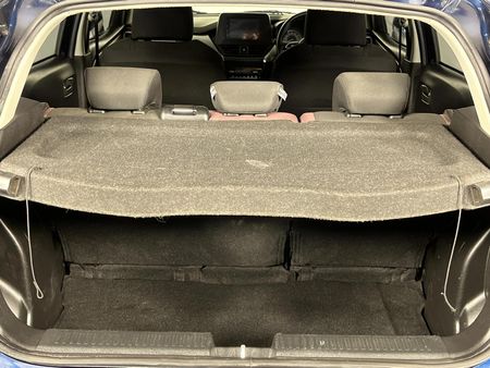 2024-Toyota-Starlet-Cross-15XS-Auto_13