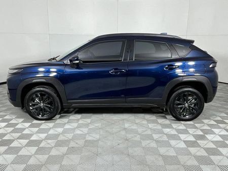 2024-Toyota-Starlet-Cross-15XS-Auto_18
