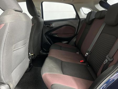 2024-Toyota-Starlet-Cross-15XS-Auto_3