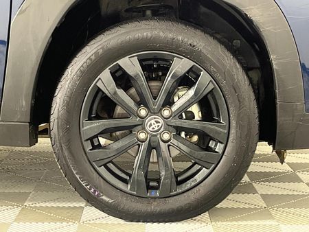2024-Toyota-Starlet-Cross-15XS-Auto_5