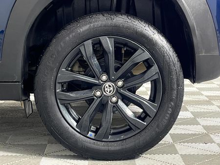 2024-Toyota-Starlet-Cross-15XS-Auto_6