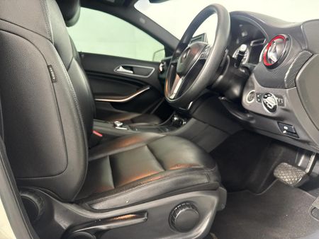 2015-Mercedes-Benz-A-Class-A-200-BE-Auto_9