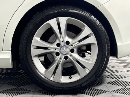 2015-Mercedes-Benz-A-Class-A-200-BE-Auto_6