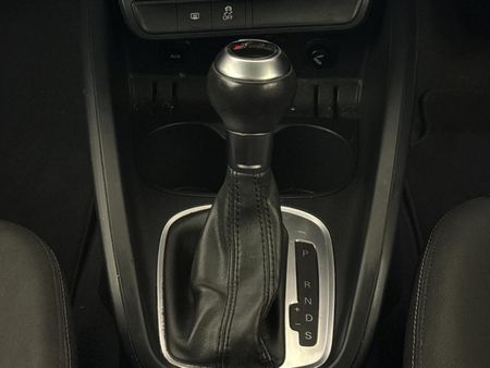 2013-Audi-A1-Sportback-14-TFSI-Ambition-Auto_9