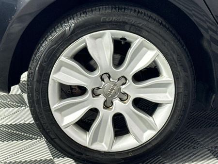 2013-Audi-A1-Sportback-14-TFSI-Ambition-Auto_6