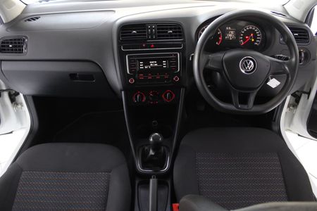 2022-Volkswagen-Polo-Vivo-14-Trendline-5-dr_17