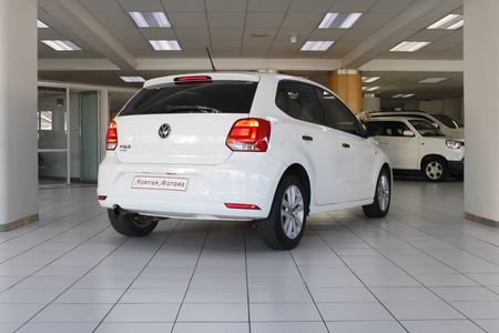 2022-Volkswagen-Polo-Vivo-14-Trendline-5-dr_3