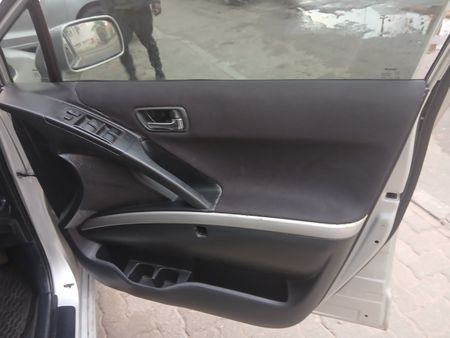 2006-Toyota-Verso-160_9