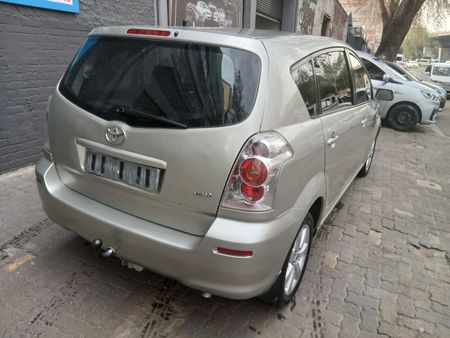2006-Toyota-Verso-160_5