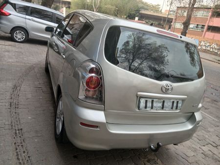2006-Toyota-Verso-160_7
