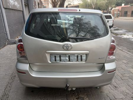 2006-Toyota-Verso-160_8