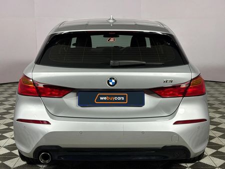 2021-BMW-1-Series-118i-Sport-Line_17