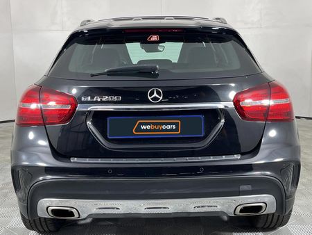 2020-Mercedes-Benz-GLA-200-Auto_17